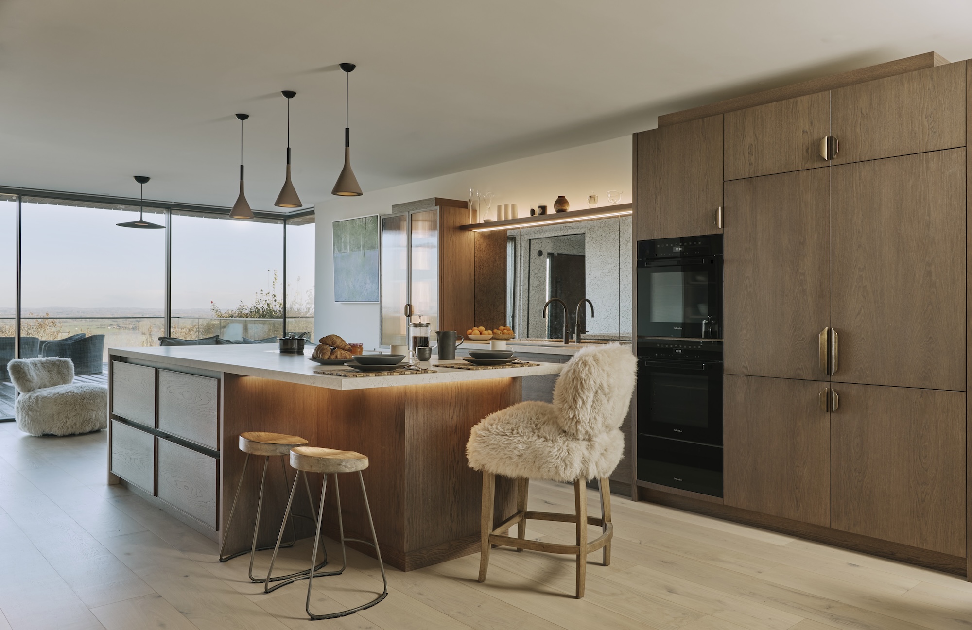 Sussex Dark Stained Oak Kitchen 